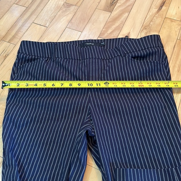 Torrid Pinstripe Capris - Picture 6 of 9